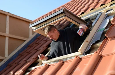 Pose de fenêtres de toit Velux à Monieux